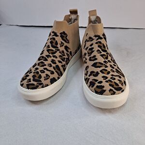 Very G Eva Leopard Print Womens Size 6 Fabric Knit Sneakers Booties
